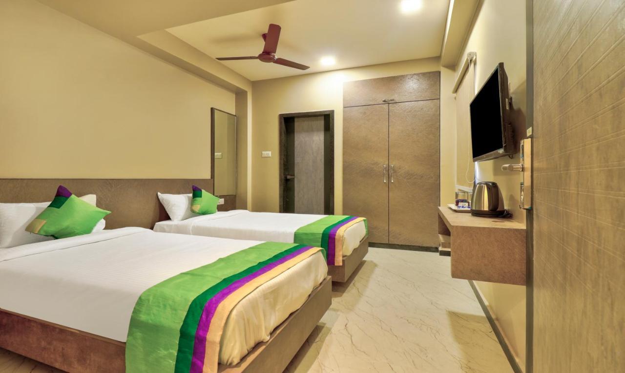 Treebo Sriz Cozy Seethamadhara Visákhapatnam Kültér fotó