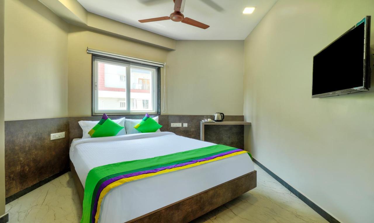 Treebo Sriz Cozy Seethamadhara Visákhapatnam Kültér fotó